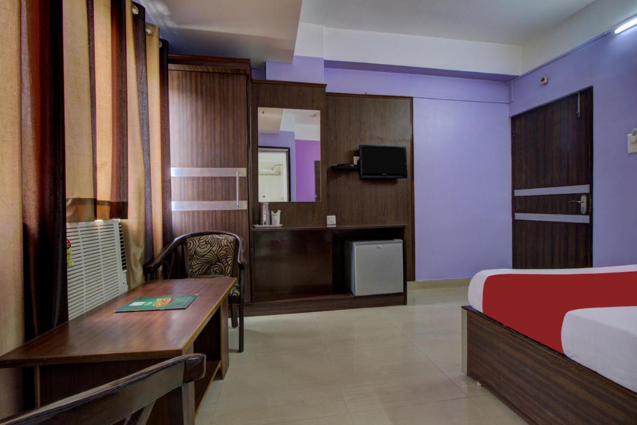 Hotel City Palace Guwahati Buitenkant foto